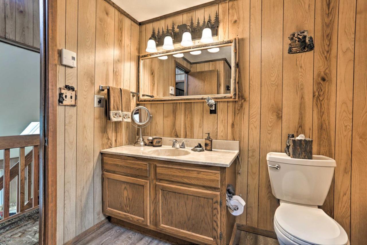 Bear Den Rustic Pocono Lake Home With Game Room! Ngoại thất bức ảnh
