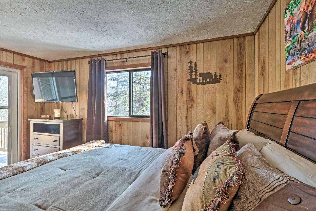 Bear Den Rustic Pocono Lake Home With Game Room! Ngoại thất bức ảnh